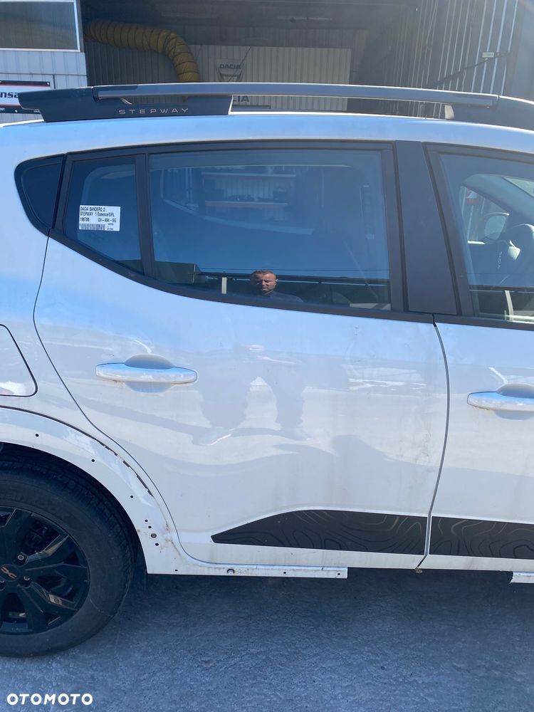 DACIA SANDERO 3 III STEPWAY lift IGŁA ! Kompletne drzwi prawy tył prawe tylne tylnie DV369 DV 369 OV369 OV 369 - 2