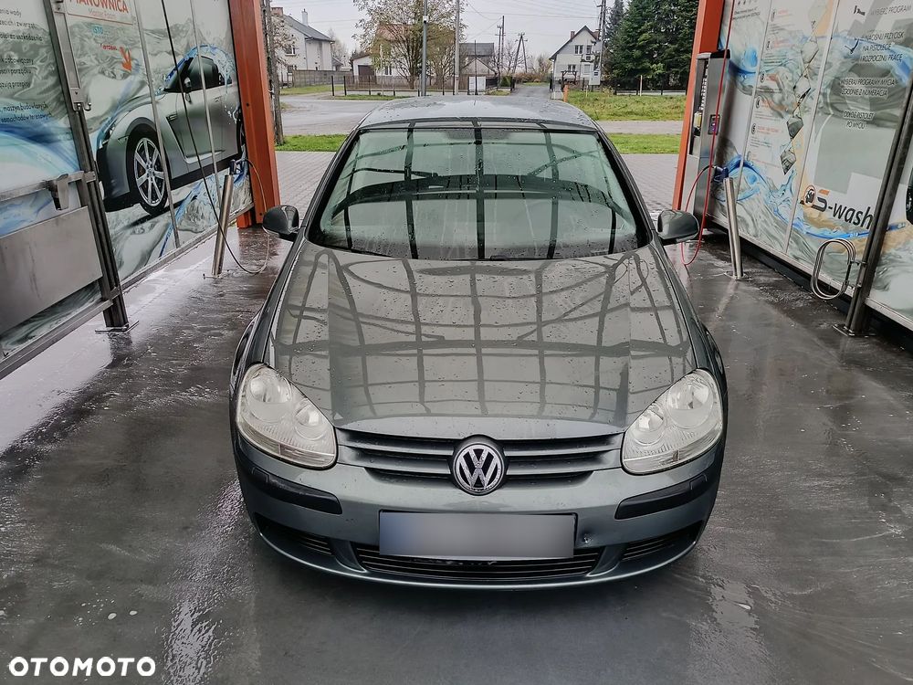 Volkswagen Golf 1.6 Trendline - 2