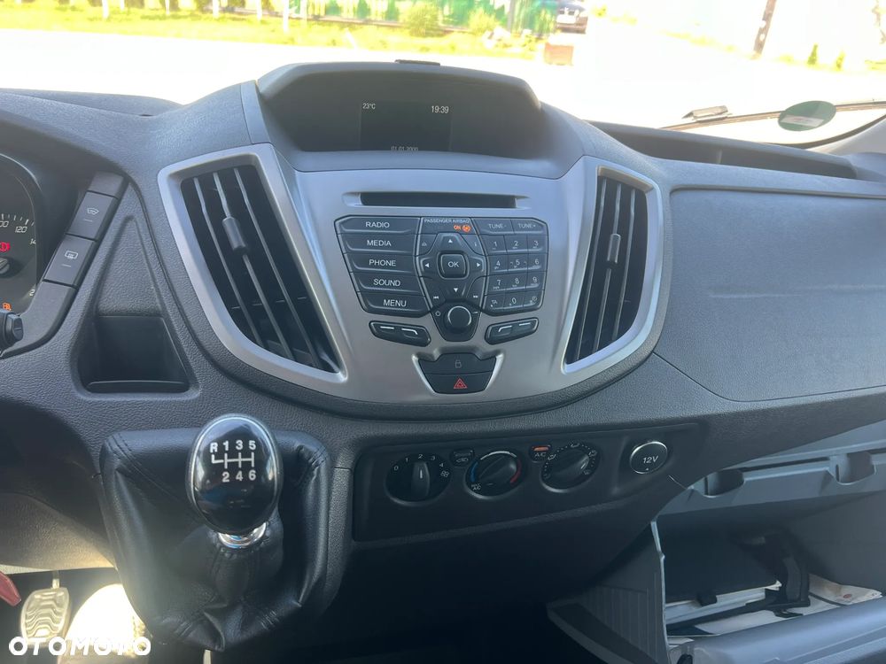 Ford Transit - 17