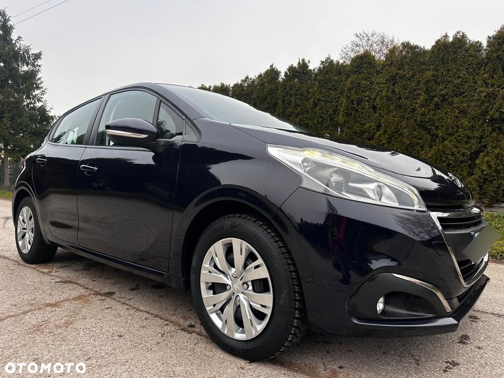 Peugeot 208 - 19