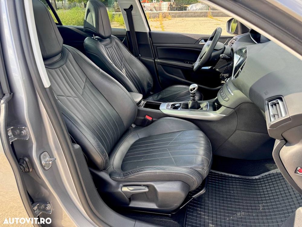 Peugeot 308 - 12