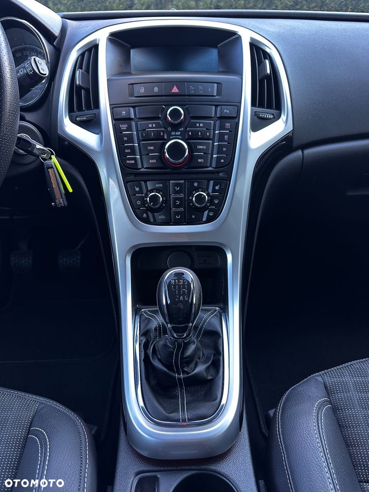 Opel Astra 1.6 Turbo Innovation - 34