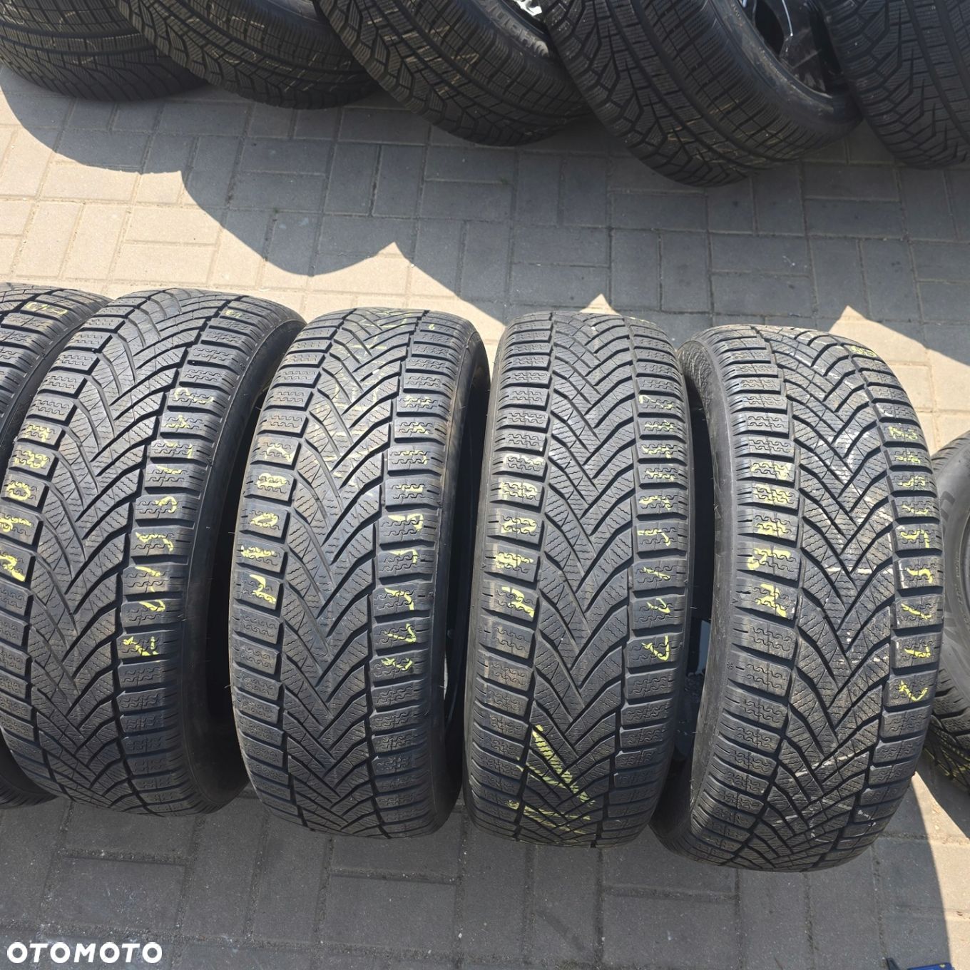 FALKEN EUROWINTER HS02 215/55R17 98V 23R 4X - 1
