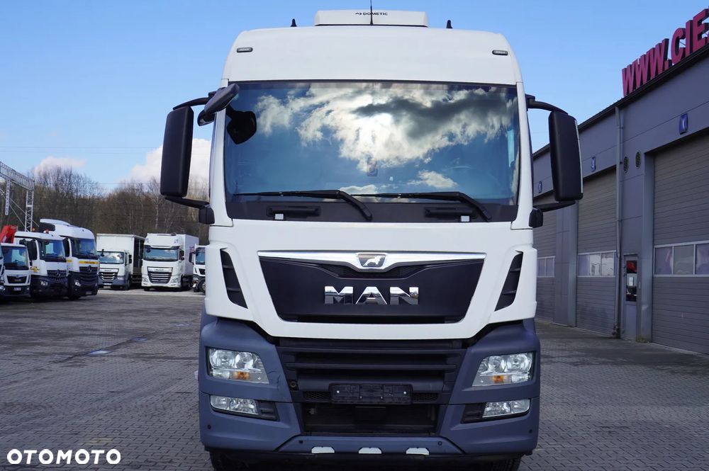 MAN TGS 35.420 8x2 / Rama 6,4 m / 3 osie skrętne / 3 szt. - 9