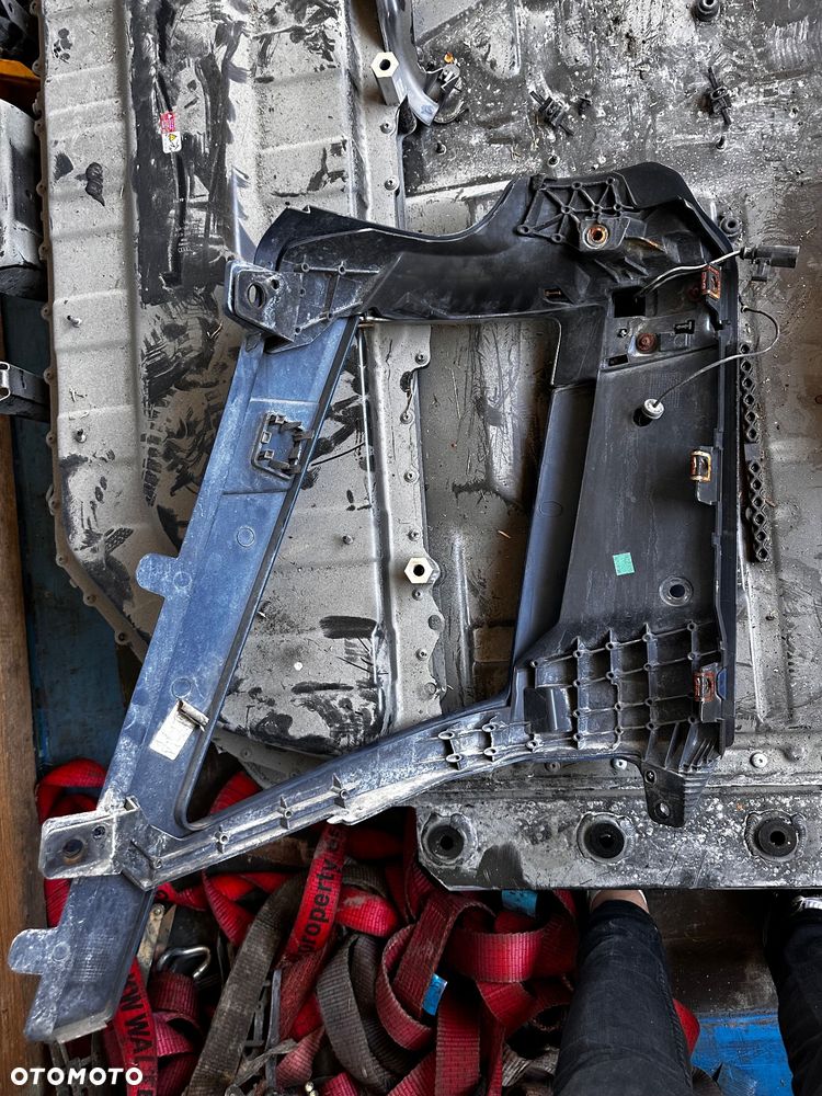 VOLVO FM4 FM OKULAR LAMPY REFLEKTORA PRAWY. - 3