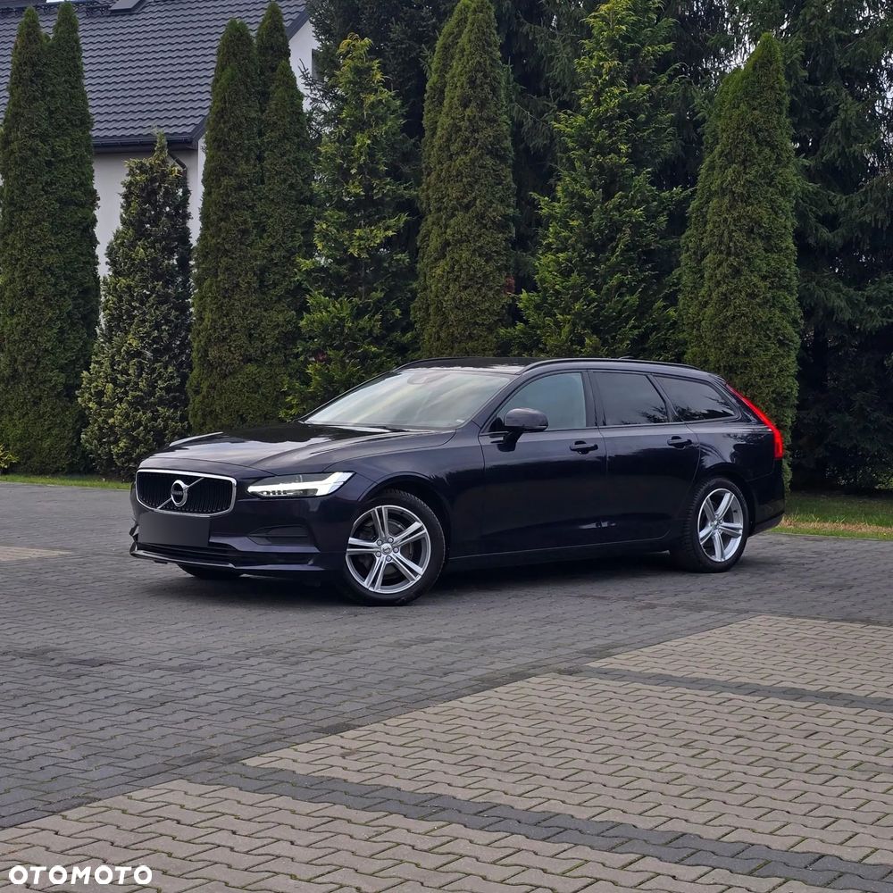 Volvo V90 D3 Momentum Pro - 4