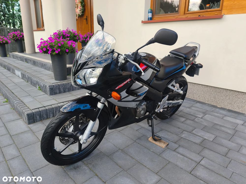 Honda CBR - 8