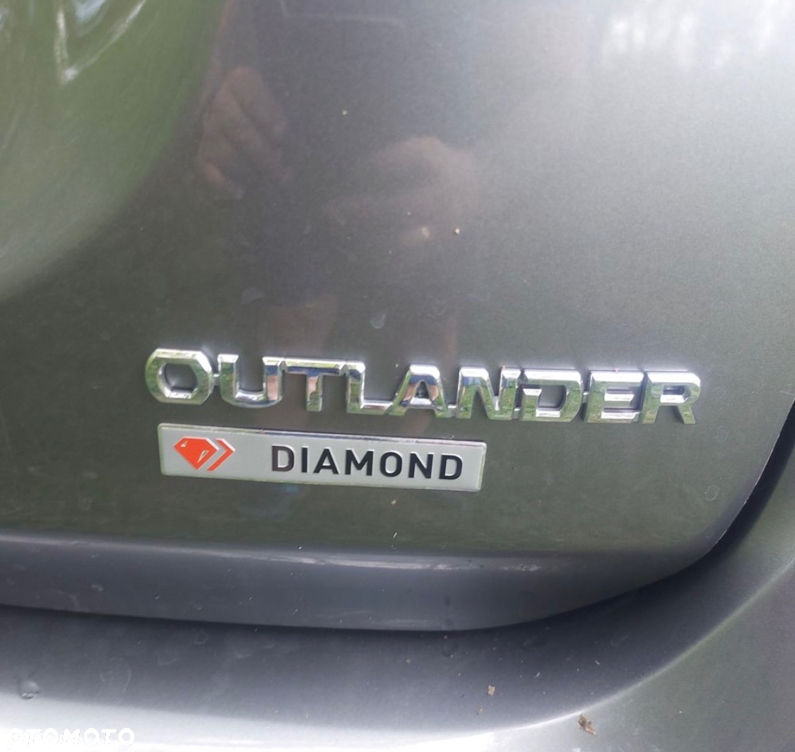 Mitsubishi Outlander 2.2 DI-D 4WD Automatik Diamant Edition - 39