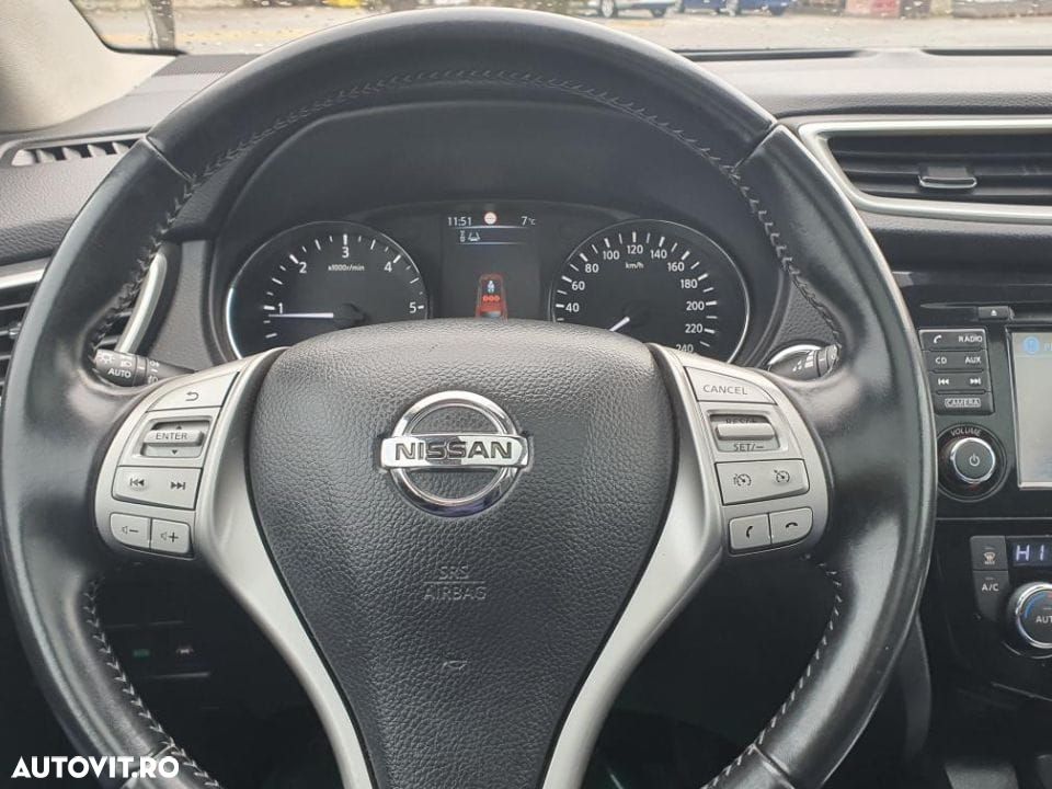 Nissan Qashqai 1.6 DCI Xtronic TEKNA+ - 25