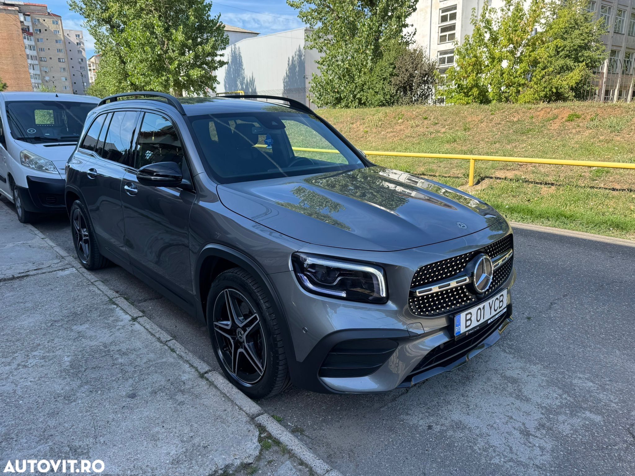 Mercedes-Benz GLB 200 d 4MATIC Aut. - 1