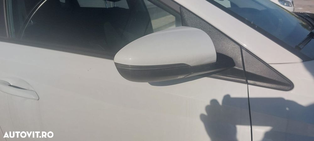 Hyundai i20 - 12