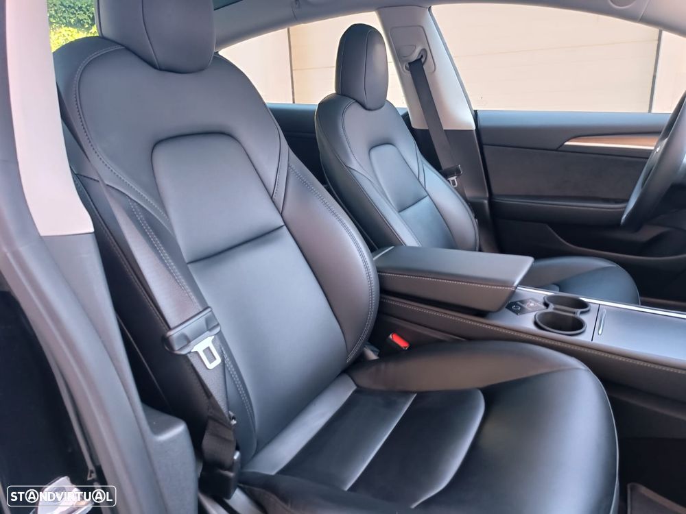 Tesla Model 3 Long Range Tração Traseira - 9