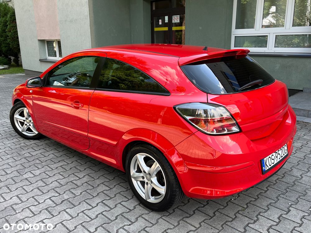Opel Astra 1.6 Essentia - 11