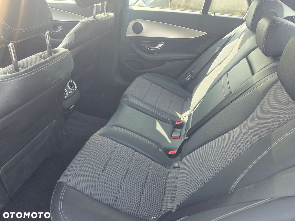 Mercedes-Benz Klasa E - 10