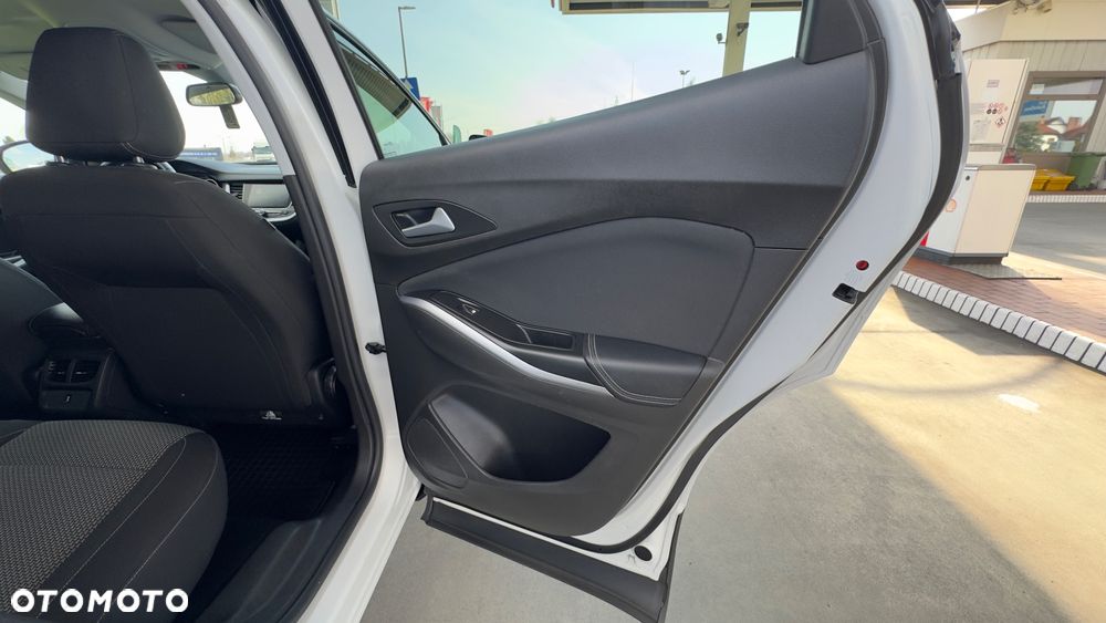 Opel Grandland X 1.2 Start/Stop Automatik Business Edition - 17