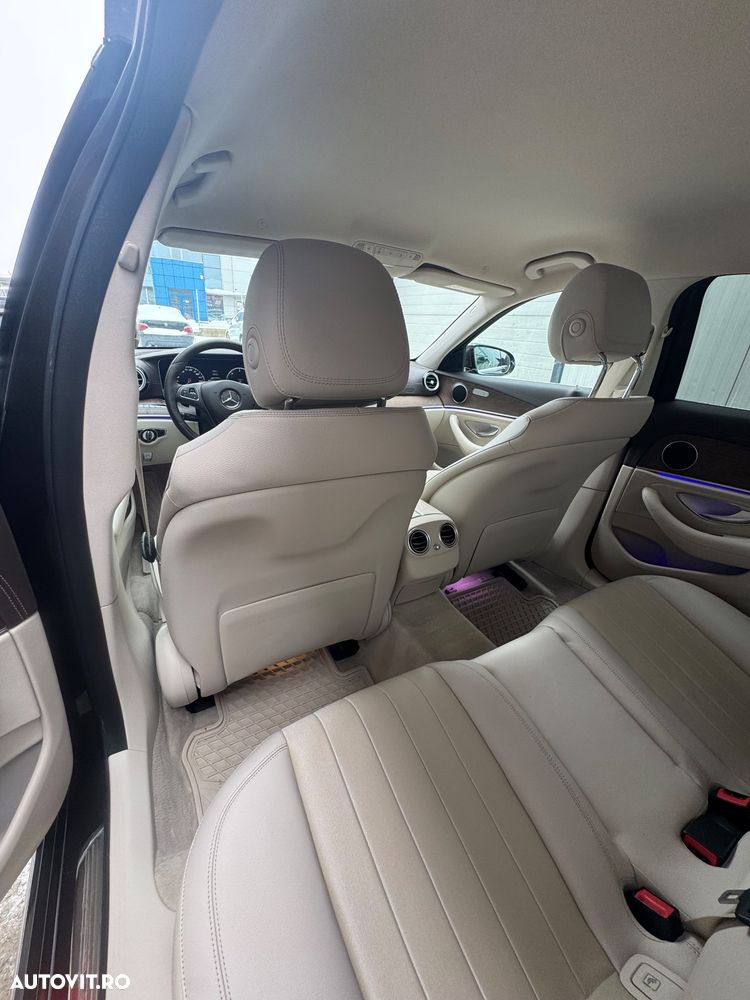 Mercedes-Benz E - 9