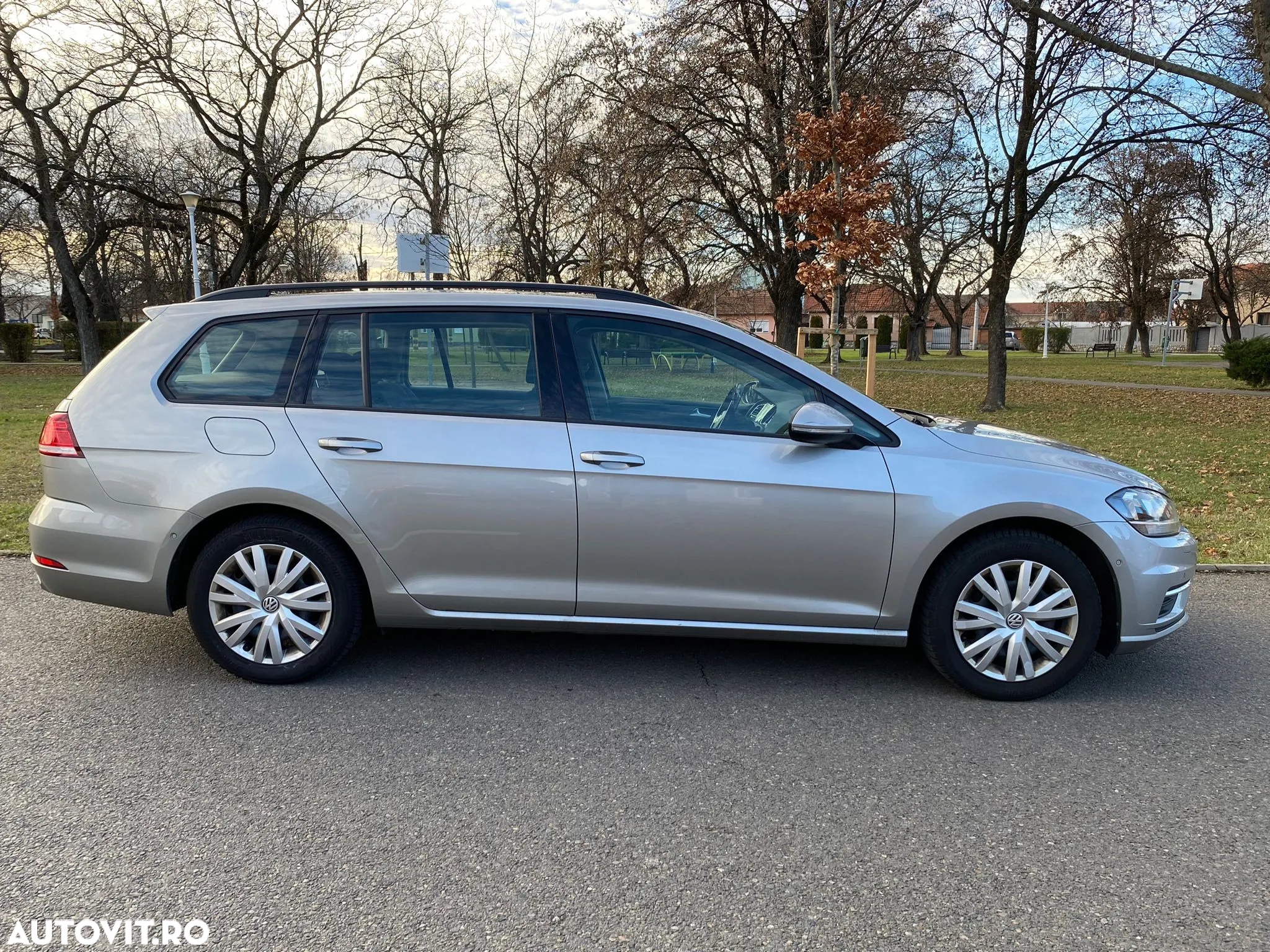 Volkswagen Golf 2.0 BlueTDI Comfortline - 20