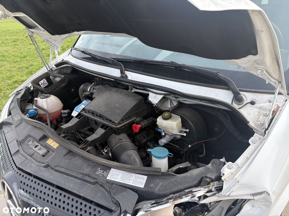 Mercedes-Benz Sprinter 319 - 16