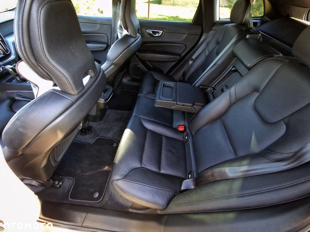 Volvo XC 60 D3 Momentum - 16