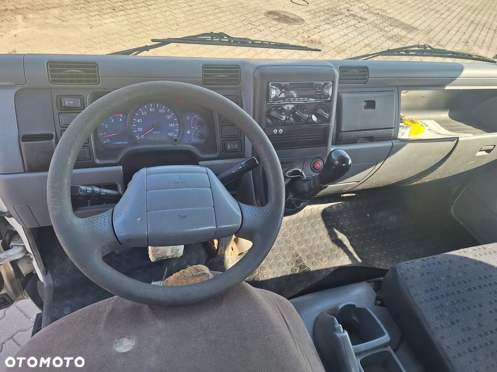 Mitsubishi Canter - 17