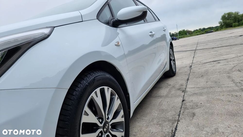 Kia Ceed 1.6 CRDi M - 23