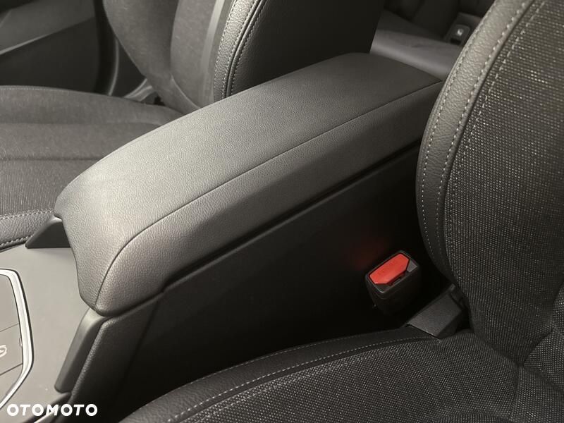 BMW Seria 1 118i - 17