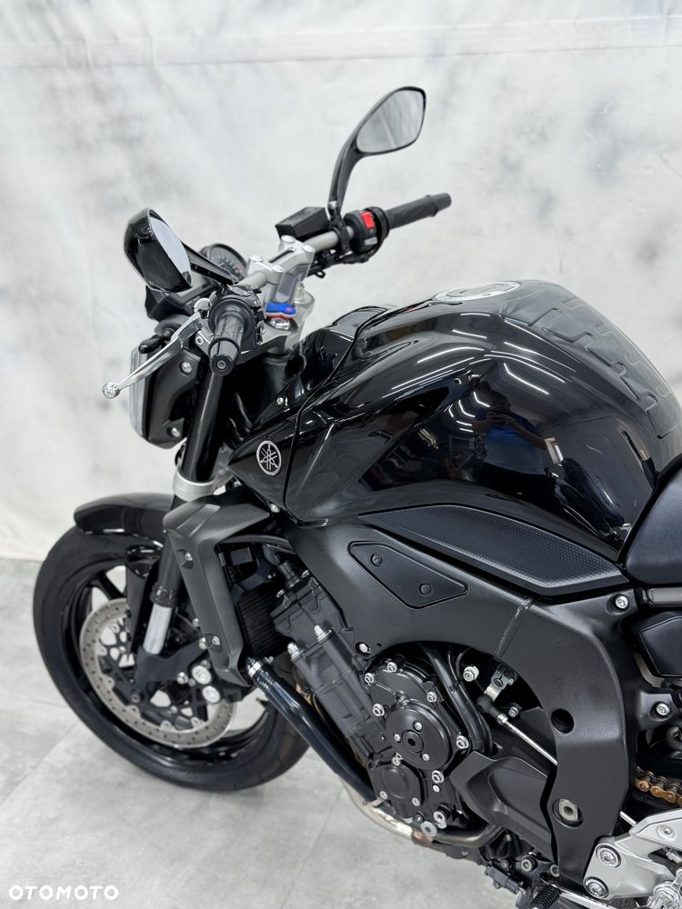 Yamaha FZ - 3