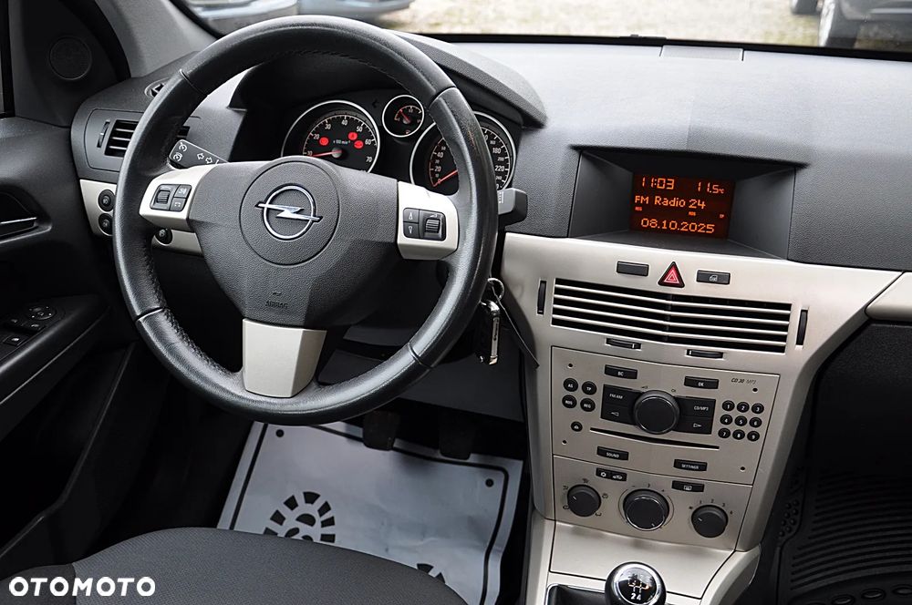 Opel Astra 1.4 Edition Plus - 19