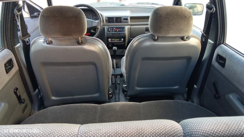 Ford Fiesta 1.1 CLX - 8