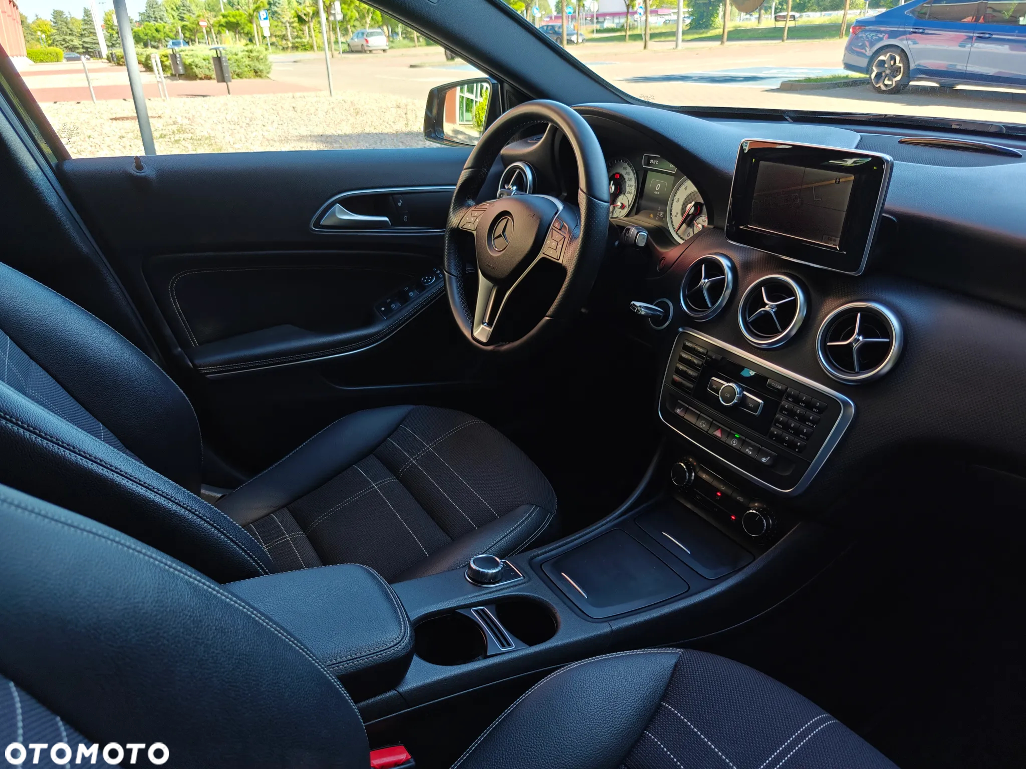 Mercedes-Benz Klasa A 180 (BlueEFFICIENCY) 7G-DCT Urban - 5