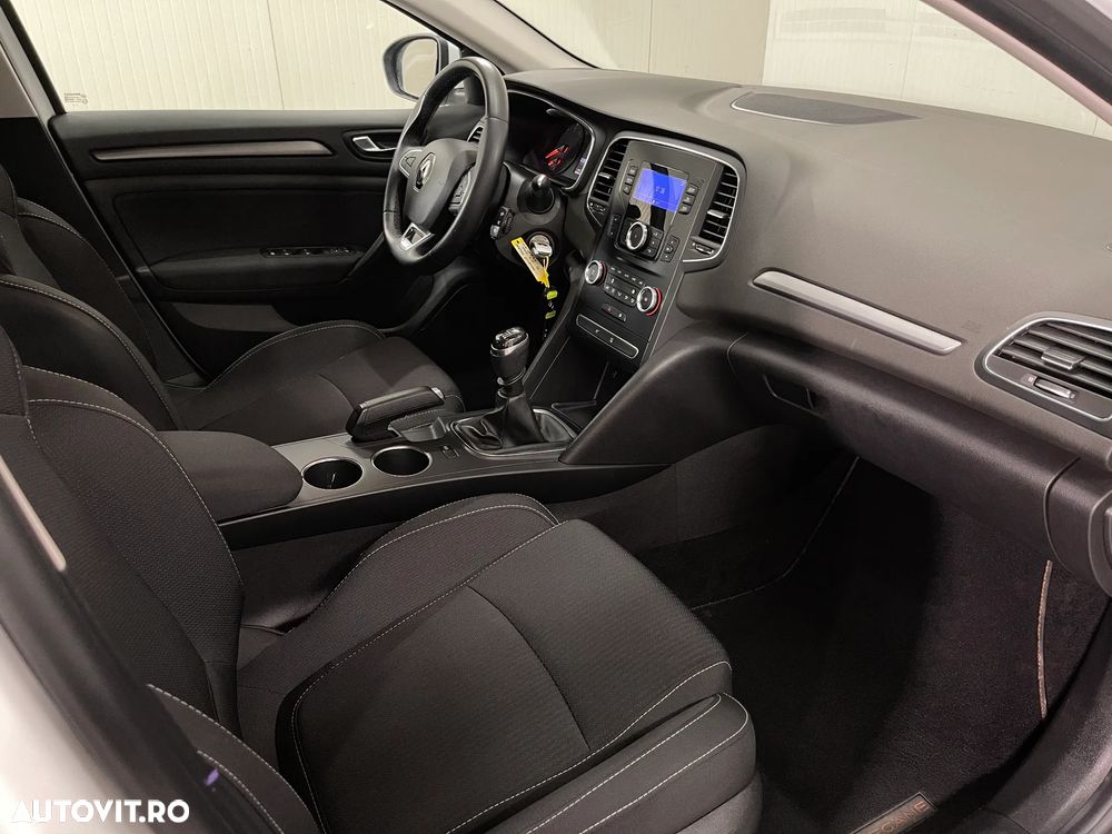 Renault Megane TCe 140 GPF Zen - 10