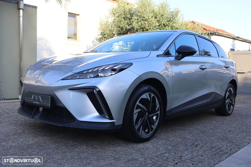 MG MG4 64 kWh Luxury - 1