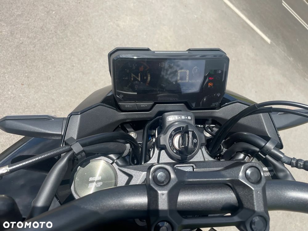 Honda CB - 8