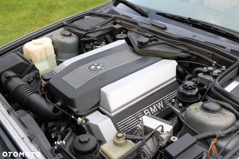 BMW Seria 5 540i - 39
