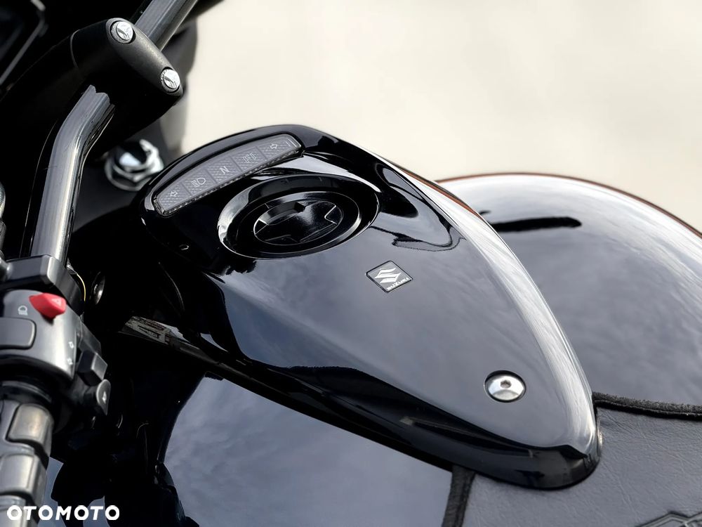 Suzuki Boulevard - 31