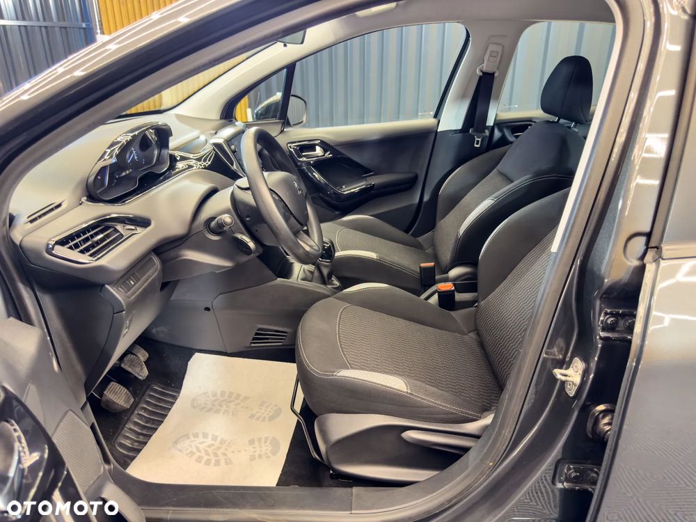 Peugeot 208 1.2 PureTech Allure - 20