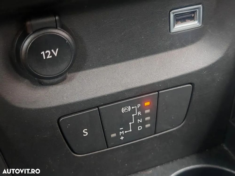 Citroën C3 1.2 PureTech 110 S&S EAT6 MAX - 15