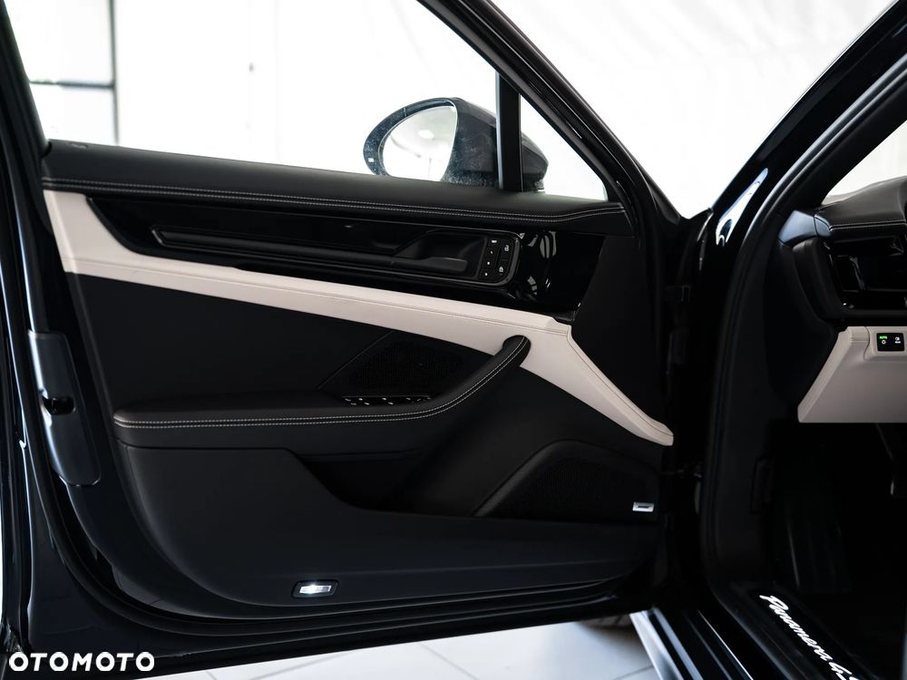 Porsche Panamera - 14