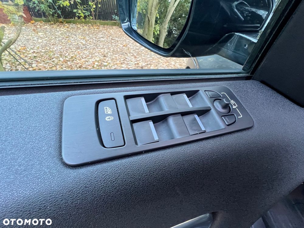 Land Rover Discovery Sport D180 SE - 23