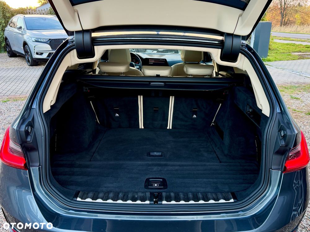 BMW Seria 3 320d Advantage sport - 30