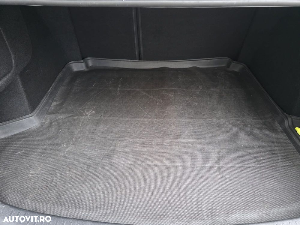 Renault Megane TCe Life - 19