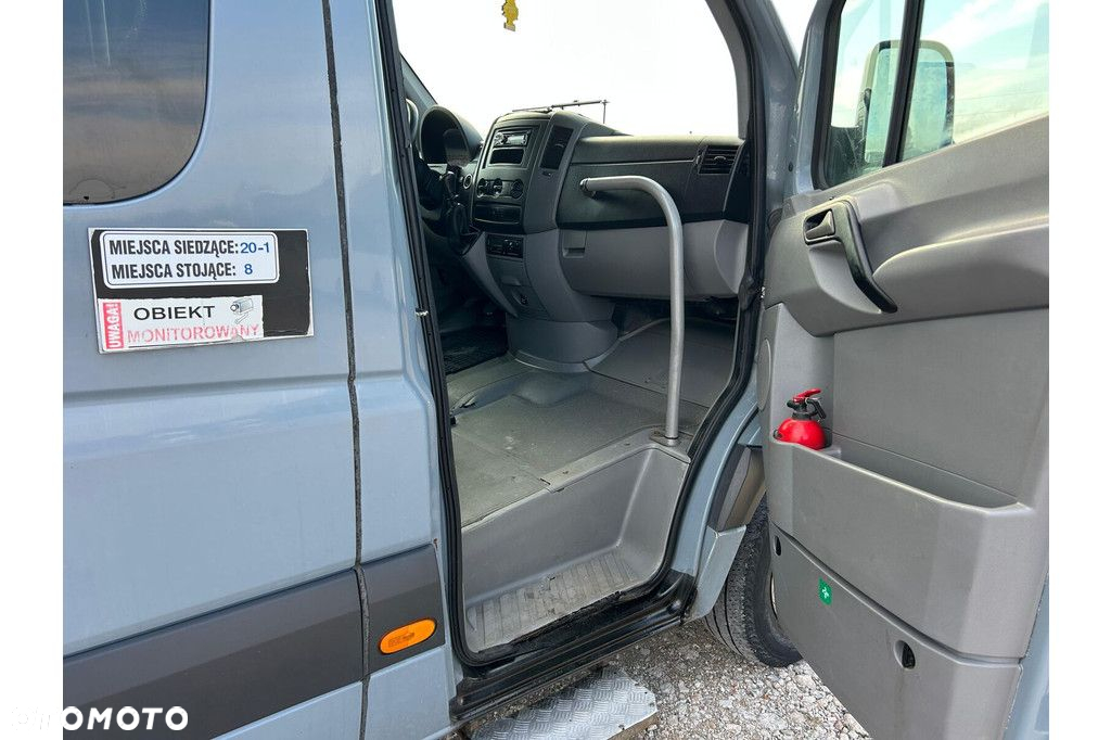 Mercedes-Benz Sprinter 516 - 13