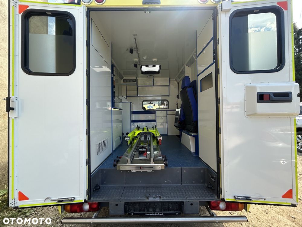 Volkswagen Transporter - 8