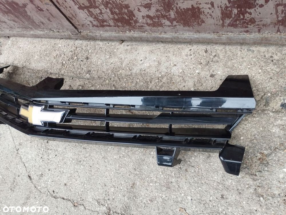 Grill Atrapa Chevrolet Camaro VI 6 2016-2018 84140574 - 4