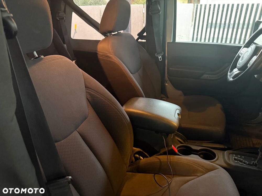 Jeep Wrangler 3.6 Sahara - 19