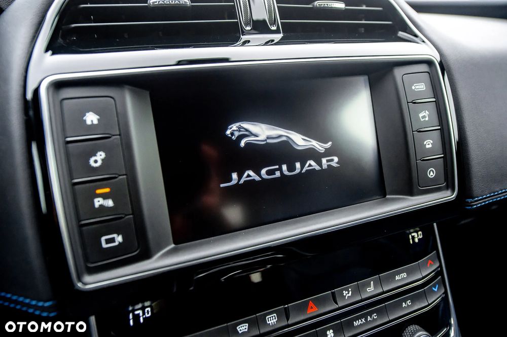 Jaguar XE 20d R-Sport Ingenium Edition - 36