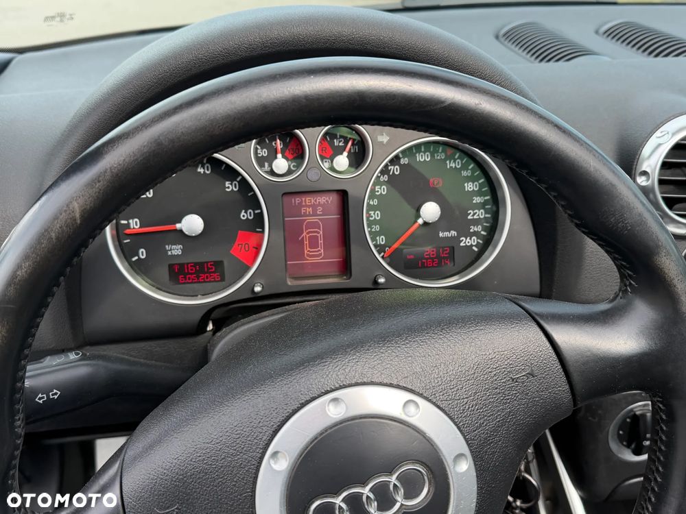 Audi TT Roadster 1.8 T - 8