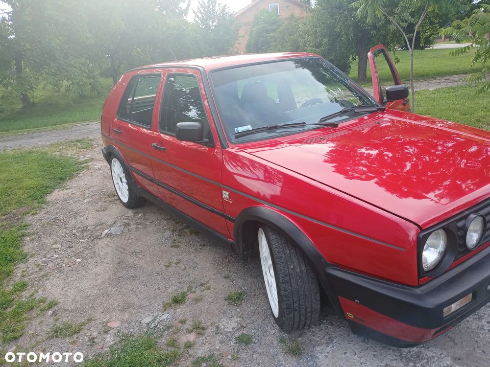 Volkswagen Golf 1.8 GTI - 7