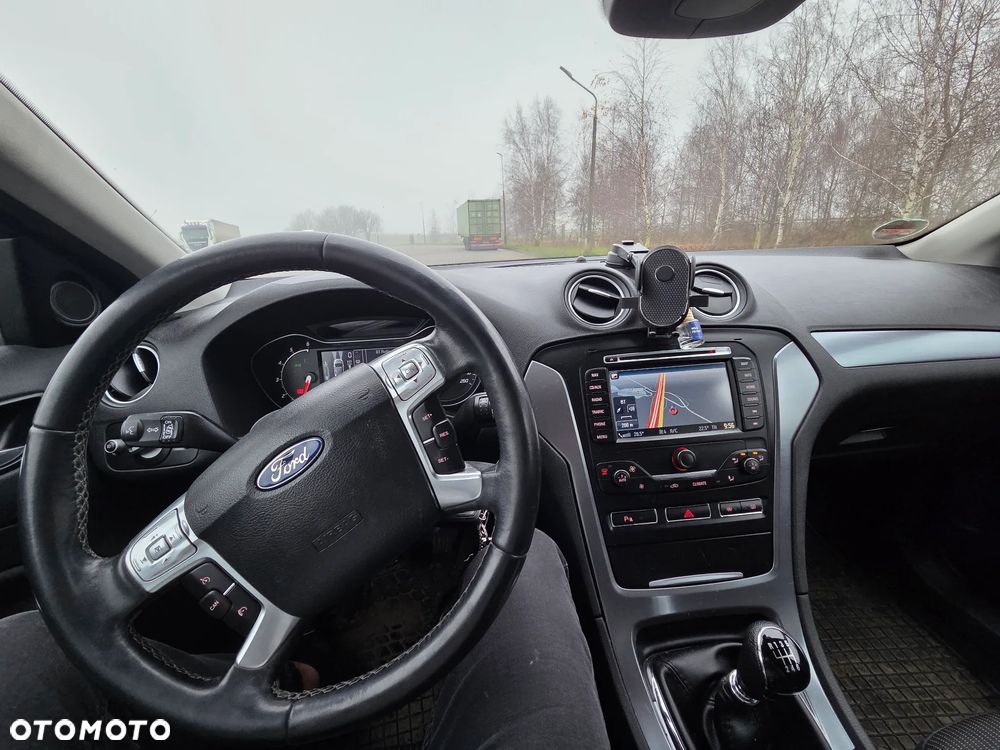 Ford Mondeo 2.0 TDCi Titanium - 11