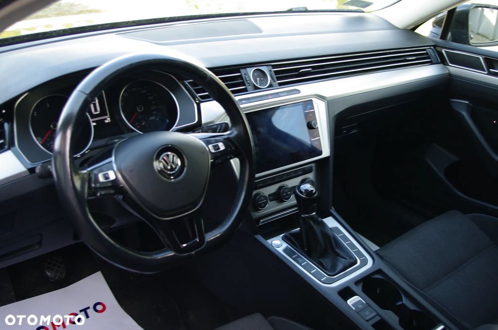 Volkswagen Passat 2.0 TDI (BlueMotion Technology) Comfortline - 6